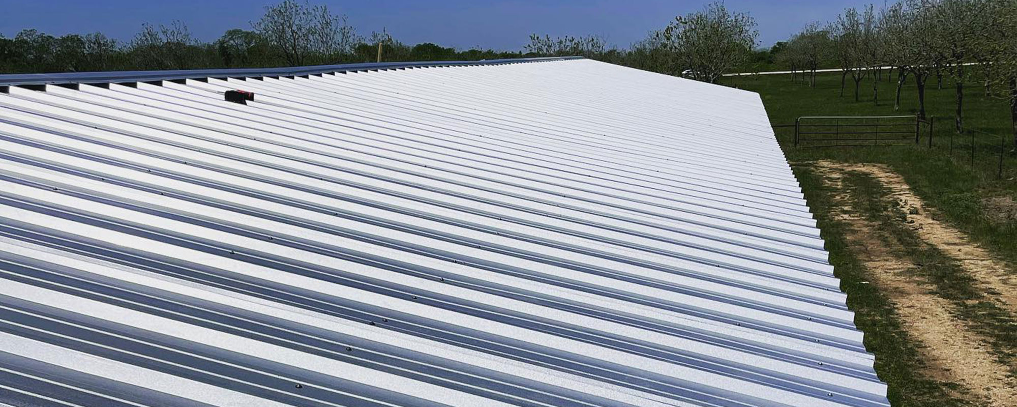 metal roofing services Cypress and The Woodlands