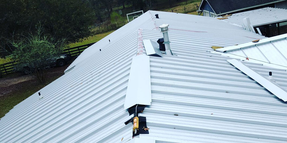 Cypress and The Woodlands metal roofing company